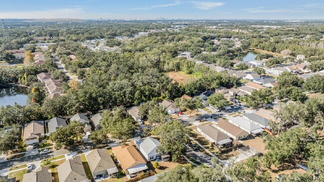 Building Photo - 6724 Summer Haven Dr