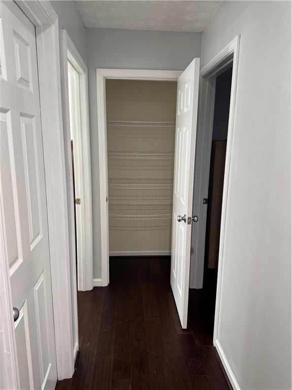 Building Photo - 1303 River Club Dr NE