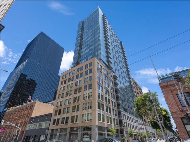 Building Photo - 1 Hawthorne St