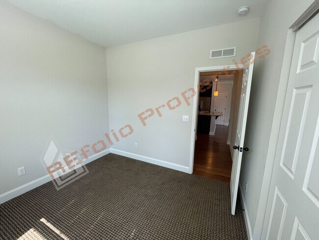 Building Photo - 1454 Glenwater Dr