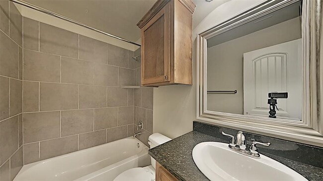Building Photo - 4601 Oasis Ln