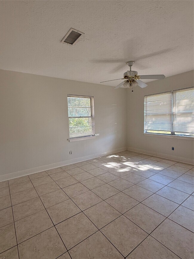 Building Photo - 5720 Parwill St