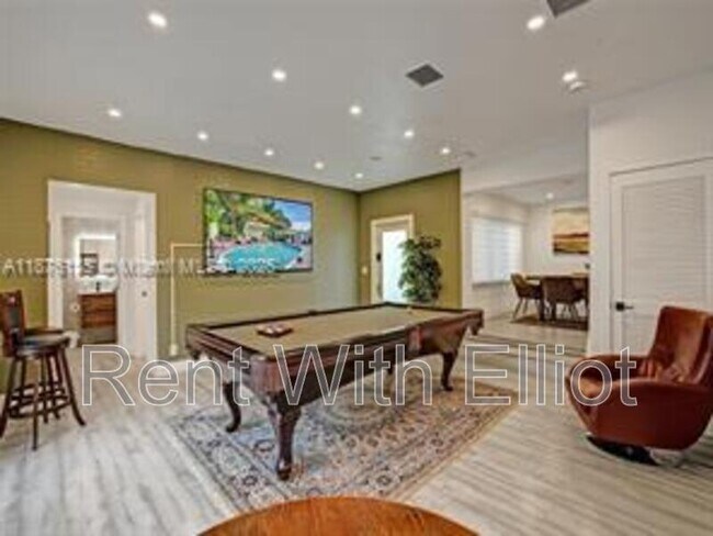 Building Photo - 3291 SW 44th St