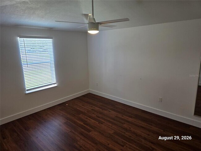 Building Photo - 834 Amidon St