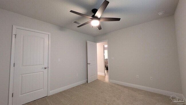 Building Photo - 5693 Old Stone Blvd