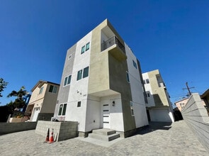 Building Photo - MH 5401 Carlin St