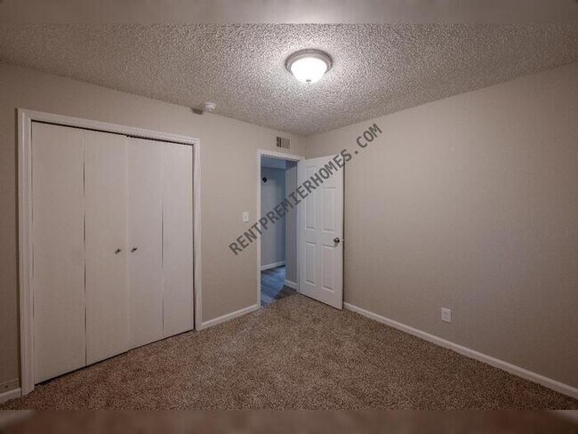 Building Photo - 4309 Glenda Ln