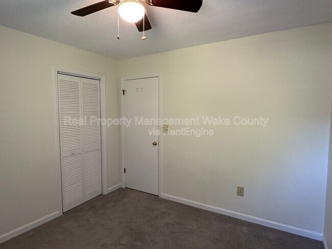 Building Photo - 306 Applecross Dr