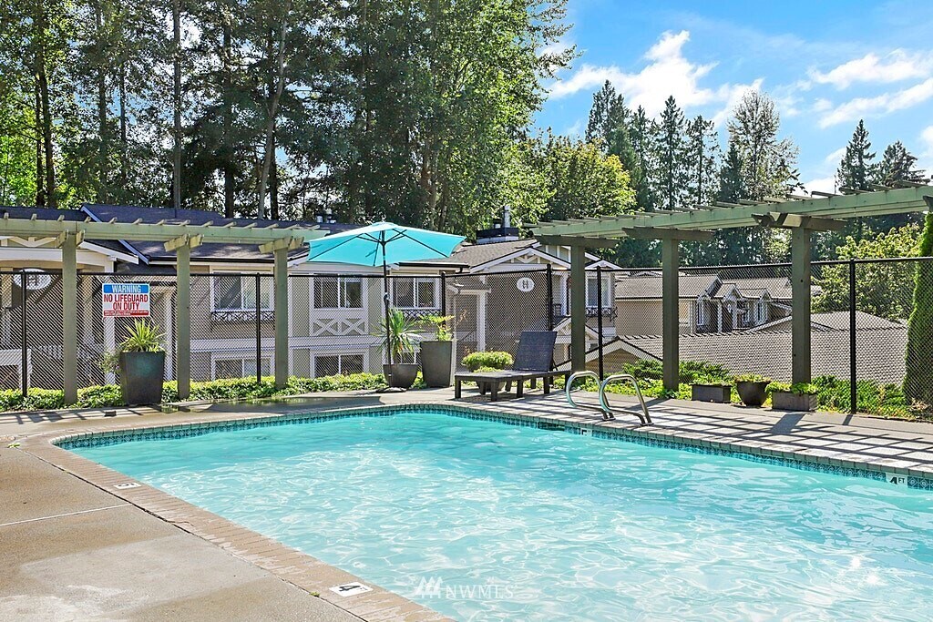 Pool - 11211 NE 128th St