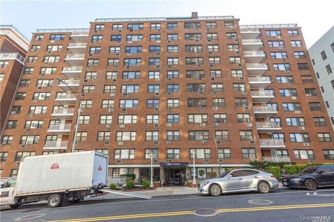 Building Photo - 123-40-123-83 83rd Ave