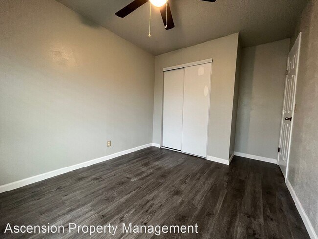 Building Photo - 3 br, 1.5 bath House - 1910 E 61st Pl N