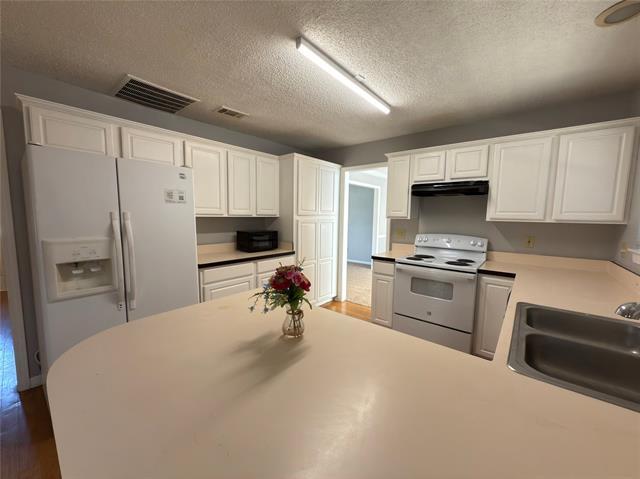 Building Photo - 616 Berkley Dr
