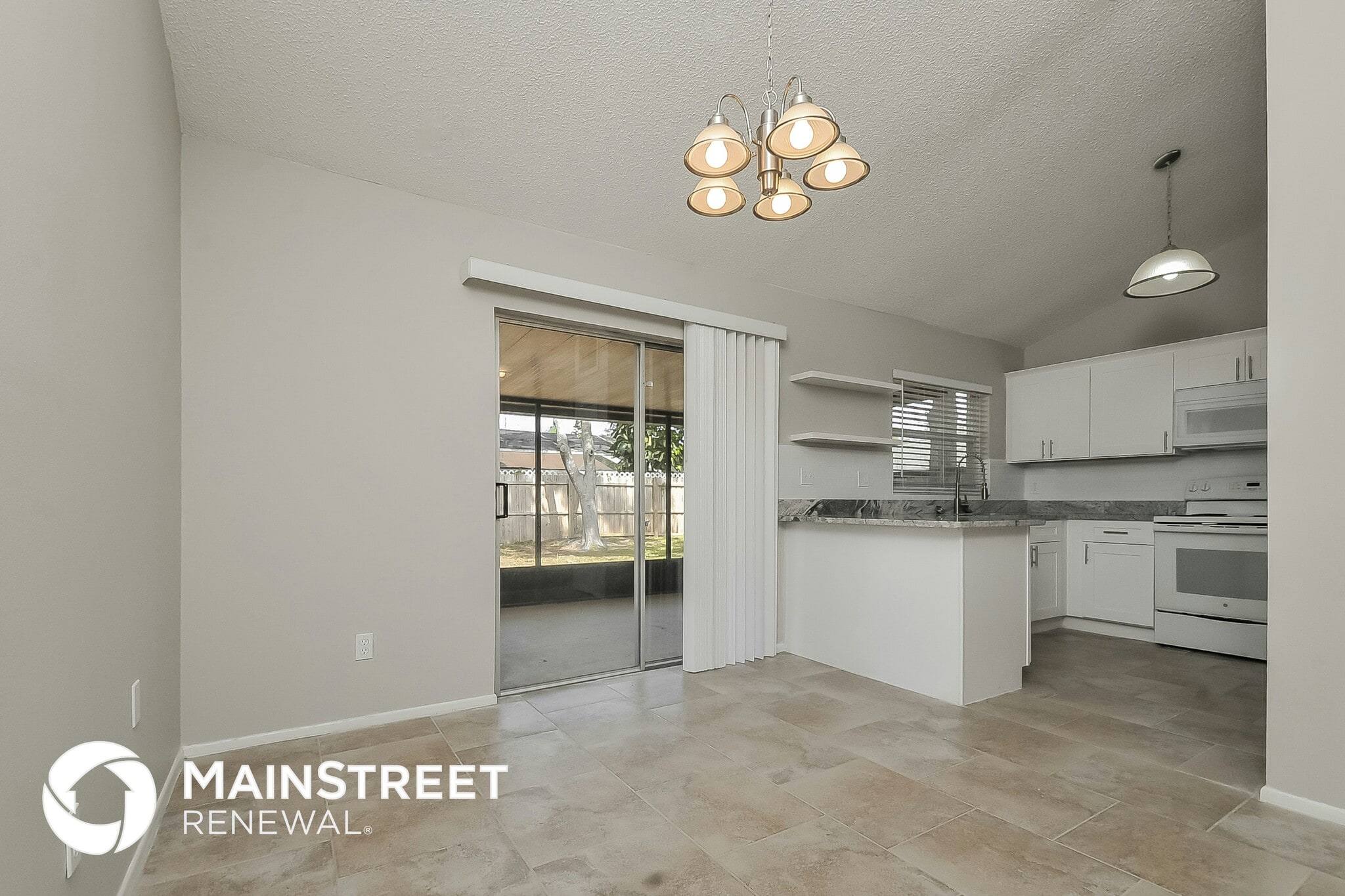 Building Photo - 808 Pebblewood Dr