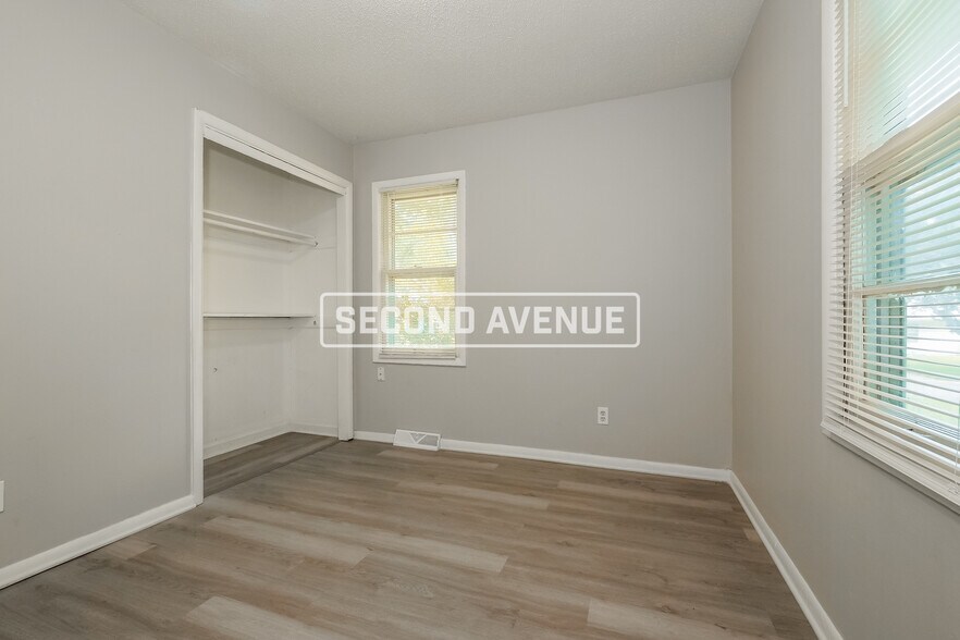 Building Photo - 11305 Marsh Ave