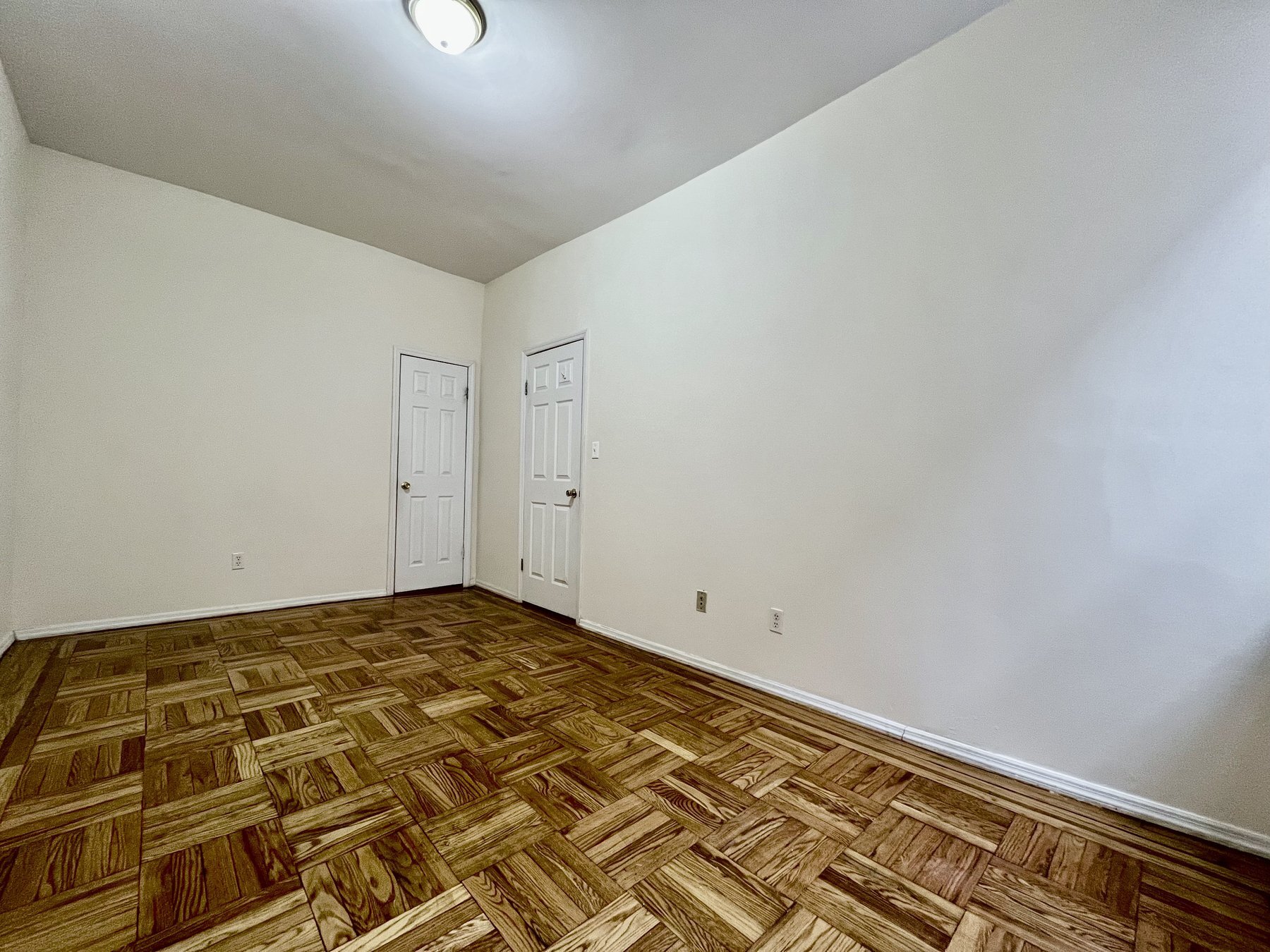Building Photo - 1803 Riverside Dr