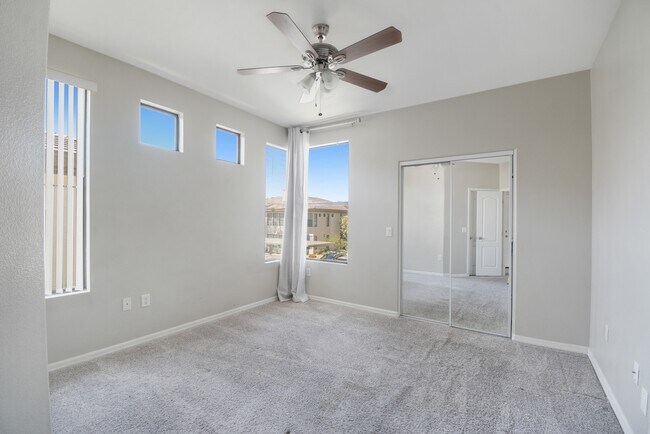 Building Photo - 6900 E Princess Dr