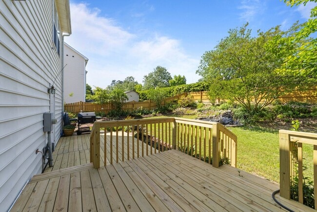 Building Photo - Spacious 3-Bedroom Home with Bonus Room and Community Perks