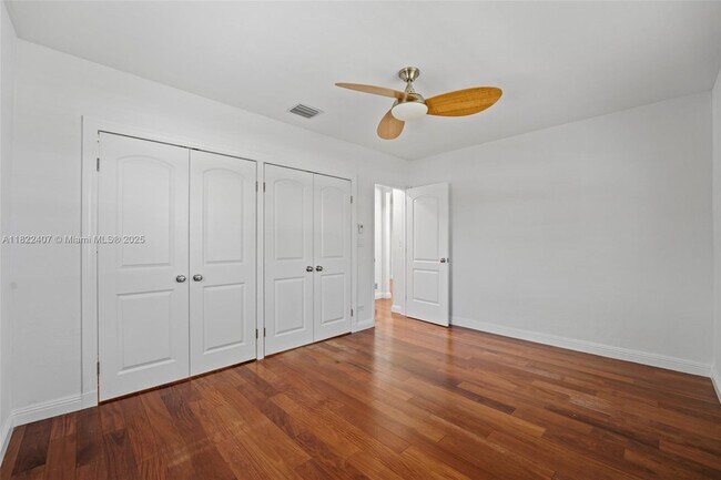 Building Photo - 12730 Ixora Rd