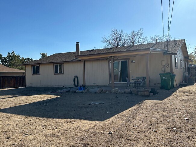 Building Photo - 25 E Janere Ct