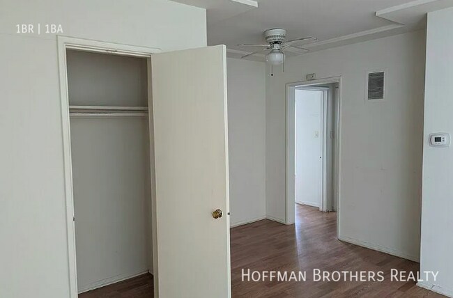 Building Photo - 637 Cloverdale Ave