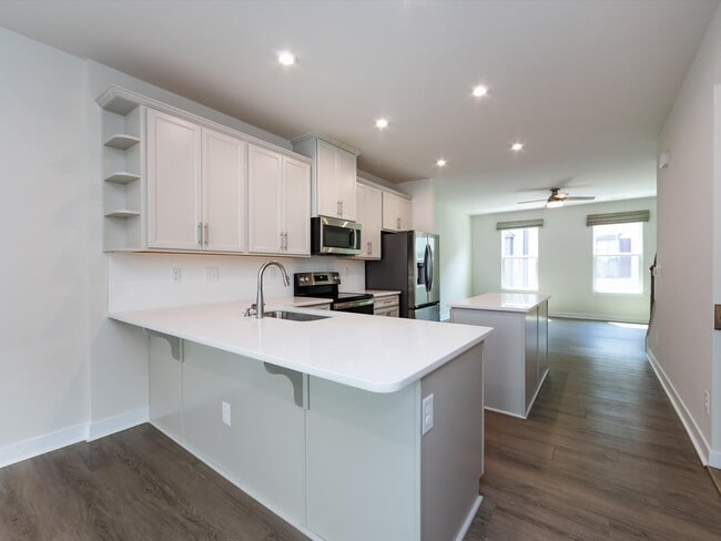 Building Photo - 413 Spearfield Ln
