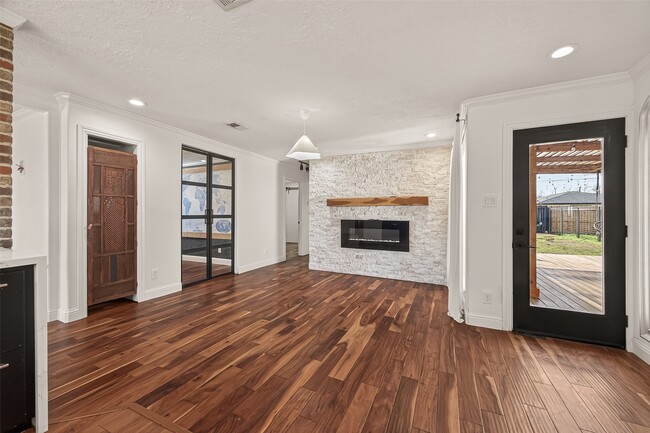 Building Photo - 1222 Wardmont St