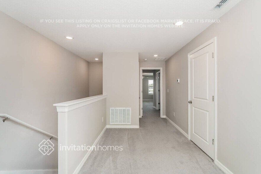 Building Photo - 8469 Campus Woods Way