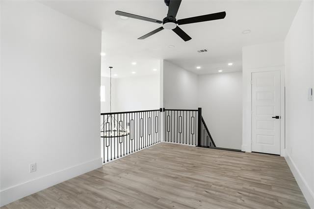 Building Photo - 118 Willow Ln