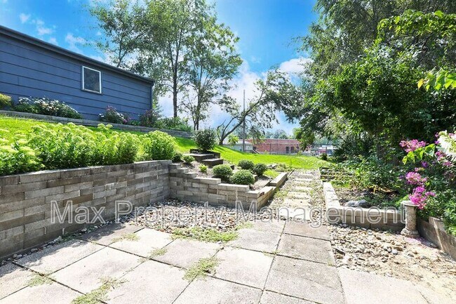 Building Photo - 7512 Wilden Dr