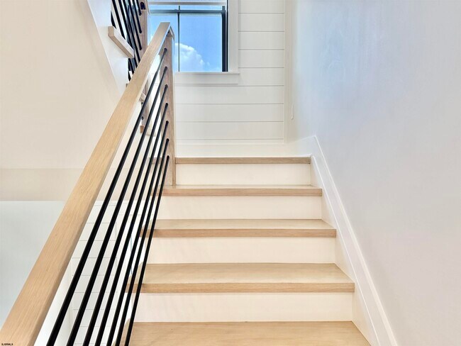 Building Photo - 100 S Frontenac Ave