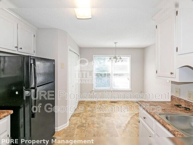 Building Photo - 52 E Boxwood Dr SE