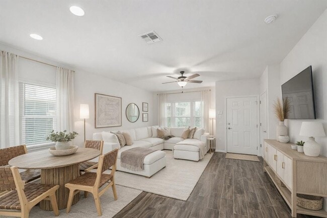 Building Photo - 9605 Grapevine Leaf Dr