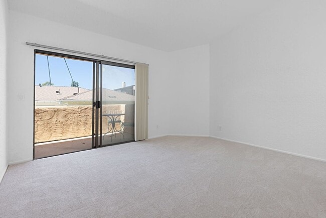 Building Photo - 697 E California Blvd