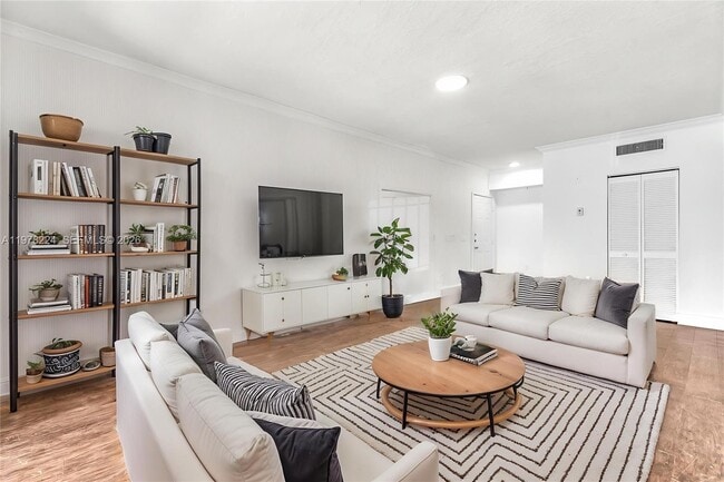 Building Photo - 101 SW 117th Ave