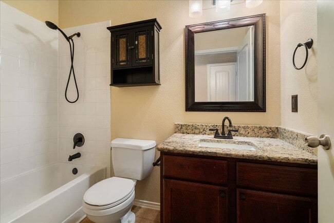 Building Photo - 255 Drystone Trail