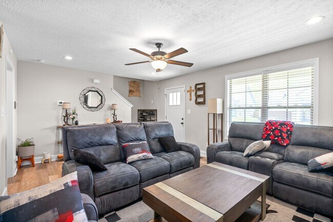 Building Photo - 177 Bonnell Dr