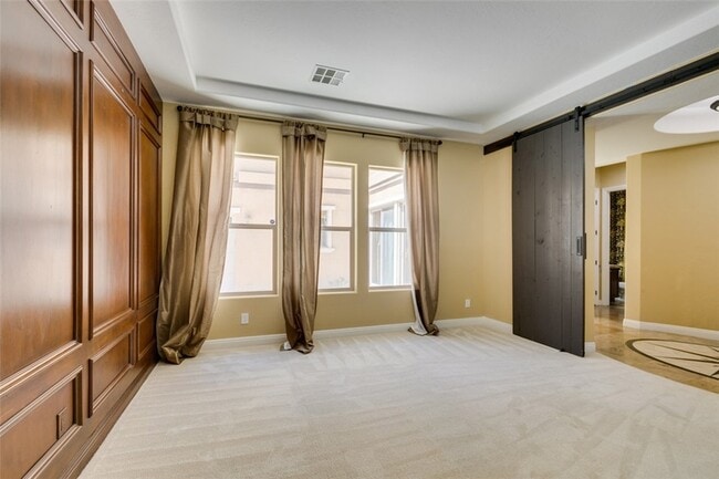 Building Photo - 2713 Cyrano St