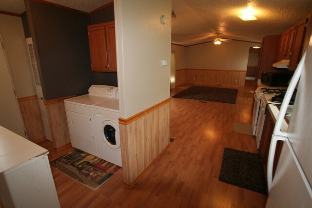 Building Photo - 2732 Donna Ave