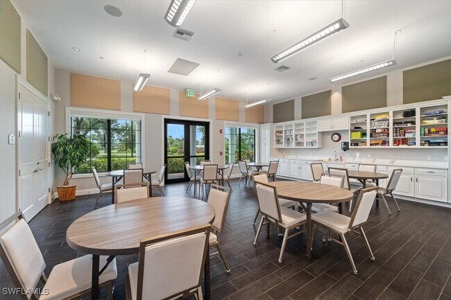 Building Photo - 5476 Katia Ct