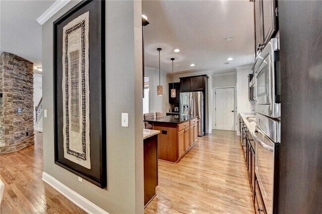 Building Photo - 11034 Estates Cir