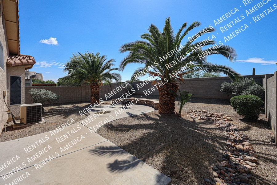 Building Photo - 8587 W Monona Ln