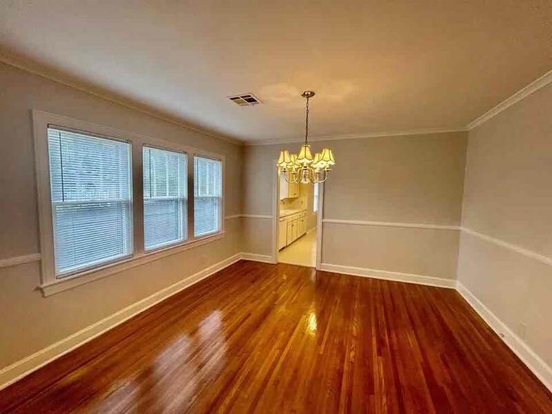 Building Photo - 1011 E 36th St