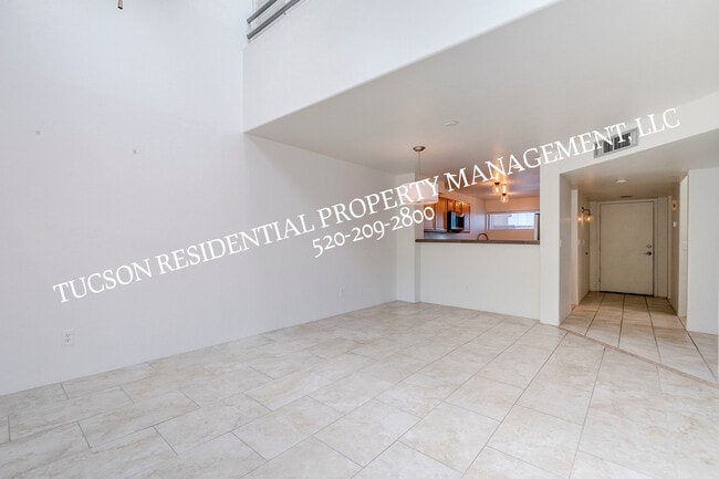 Building Photo - 5675 N Camino Esplendora