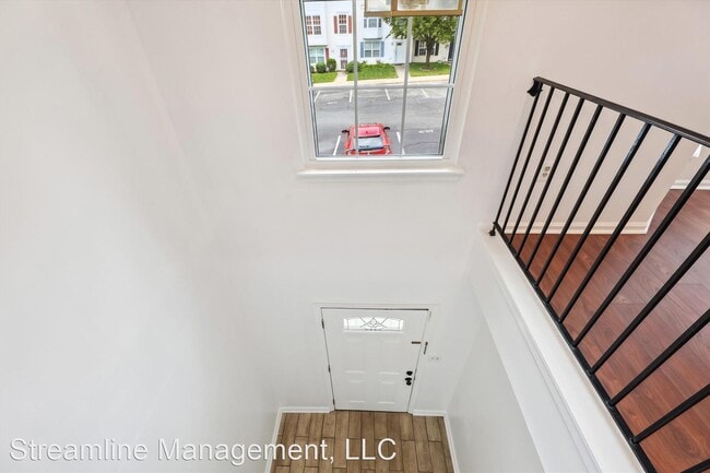 Building Photo - 4 br, 2.5 bath House - 7007 Onyx Ct.