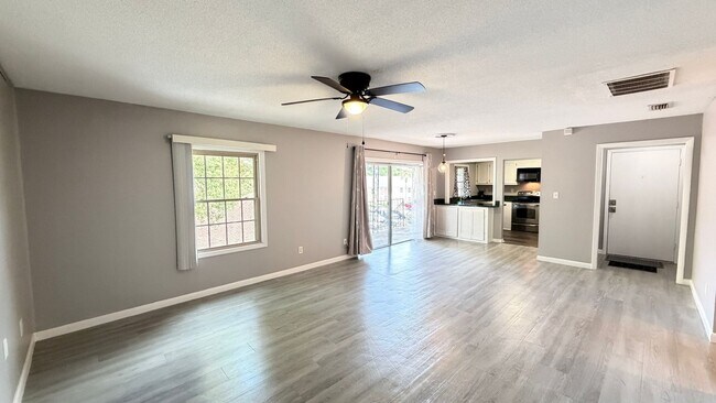 Building Photo - Timeless Charm Meets Modern Living — A 2BD/2BA Casselberry Gem You’ll Fall In Love With! WASHER &...