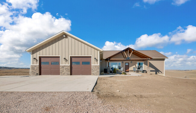 Building Photo - 6692 Old Folsom Rd