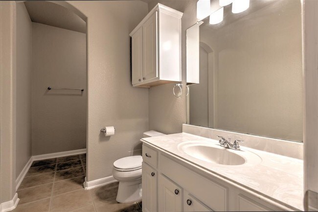 Building Photo - 17106 Tupelo Garden Cir