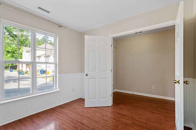 Building Photo - 10028 Blackwell Drive - 1