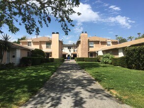 Building Photo - 5535 Radford Ave