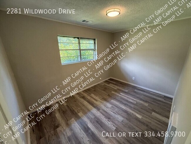 Building Photo - 2281 Wildwood Dr